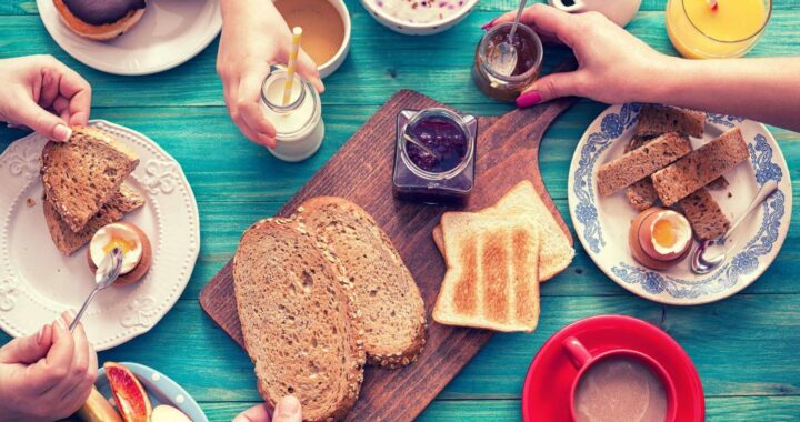 Empezar bien el día con los desayunos y raciones de Cafetería Las Palmeras