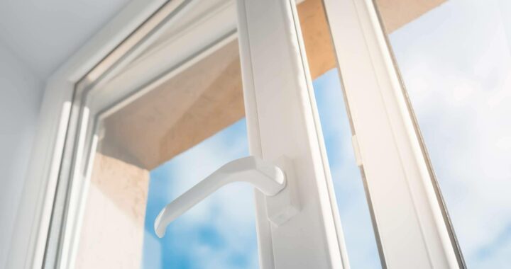 Puertas y ventanas exteriores de PVC y aluminio de la mano de FácilReformas